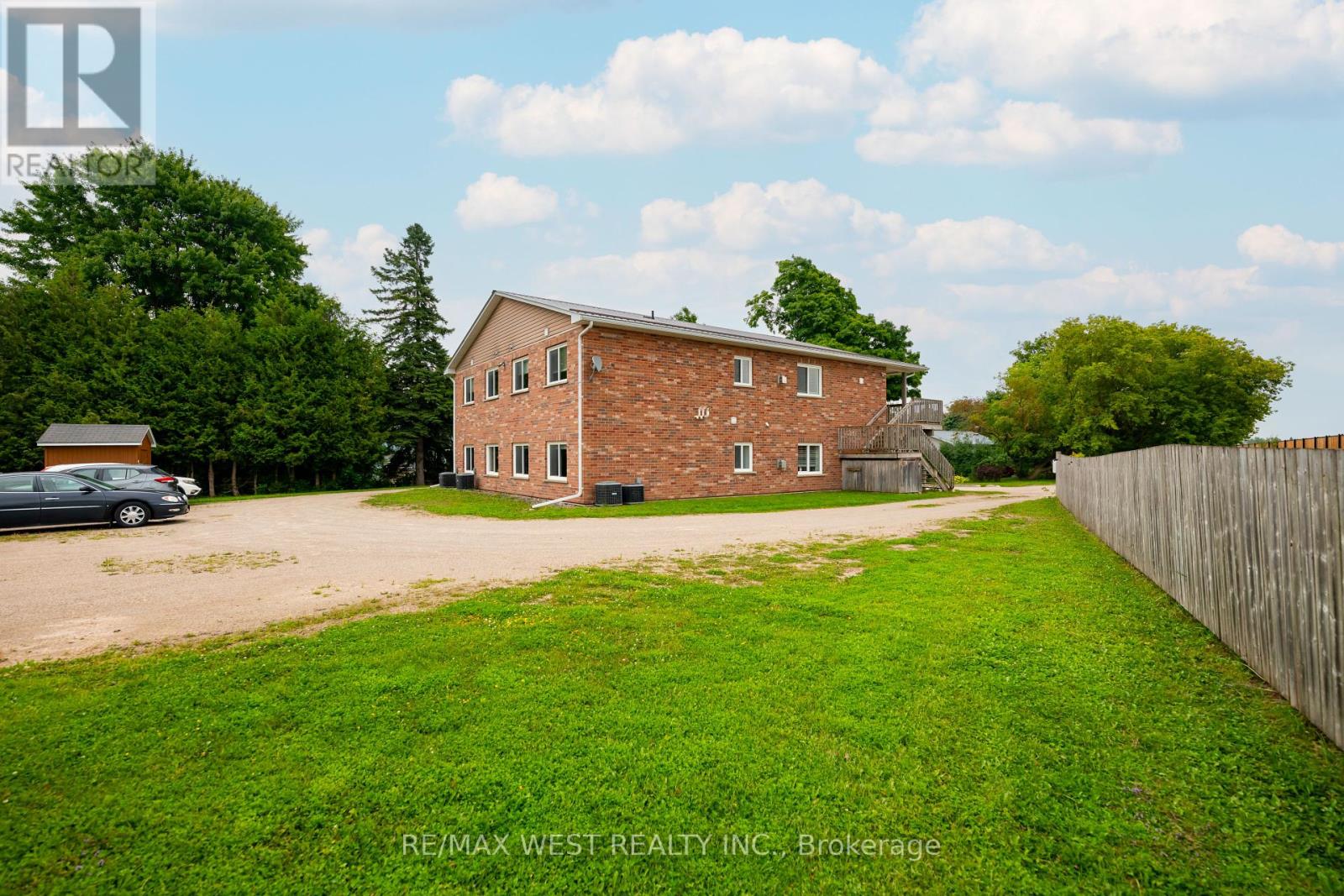 Photo 8 of 140 Joseph Street, Shelburne ON