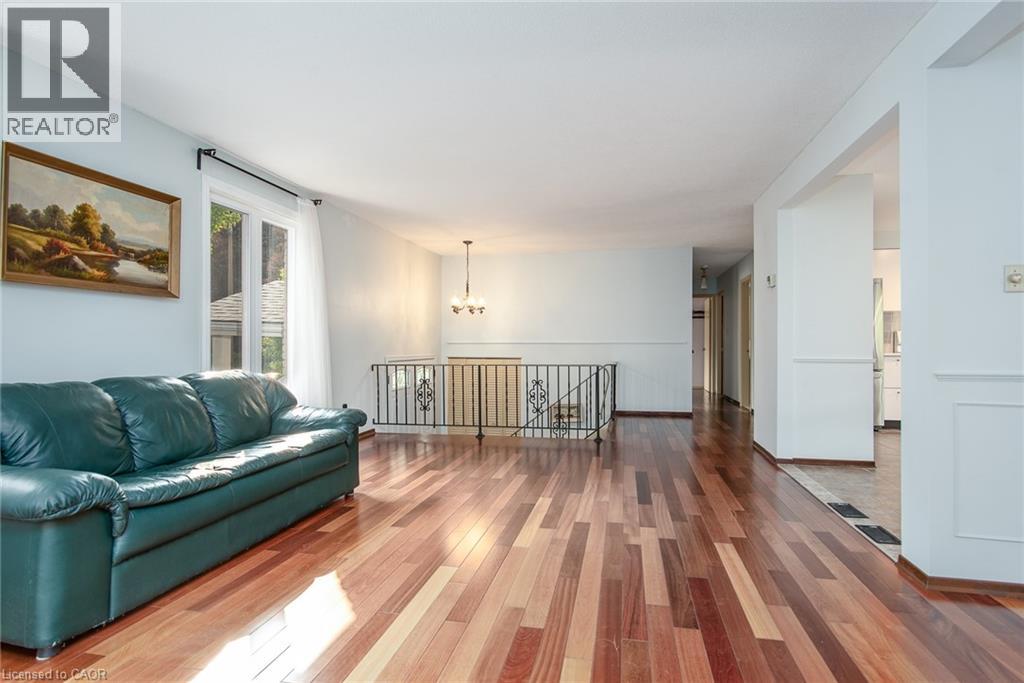 Photo 2 of 12 Academy Crescent, Waterloo ON