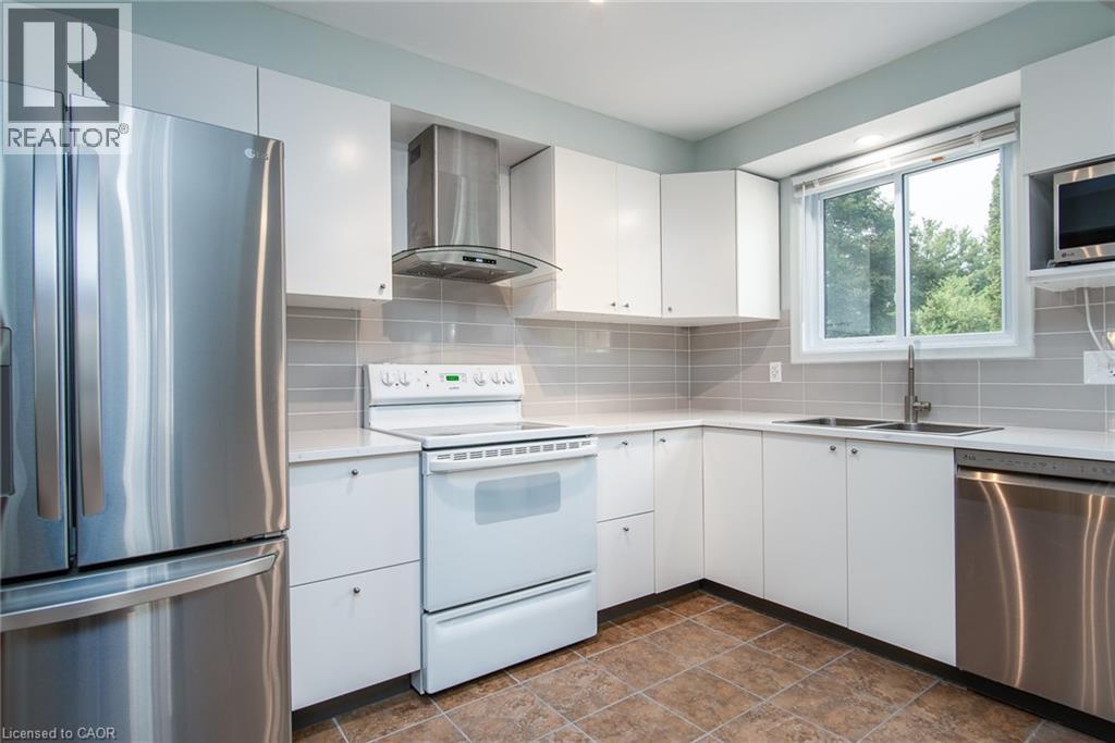 Photo 8 of 12 Academy Crescent, Waterloo ON