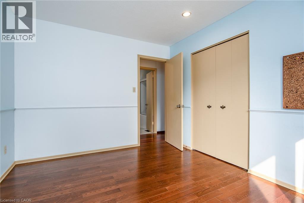 Photo 42 of 12 Academy Crescent, Waterloo ON