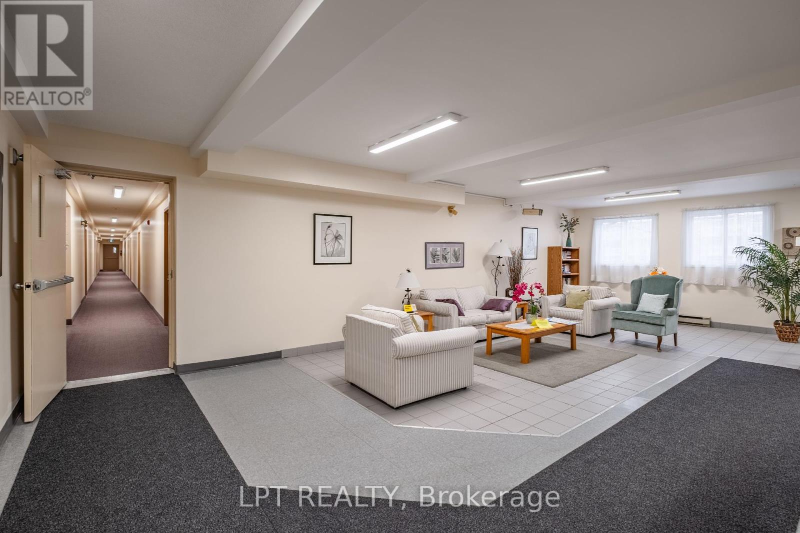 Photo 19 of 204 310 Kingsdale Avenue, Kingston ON