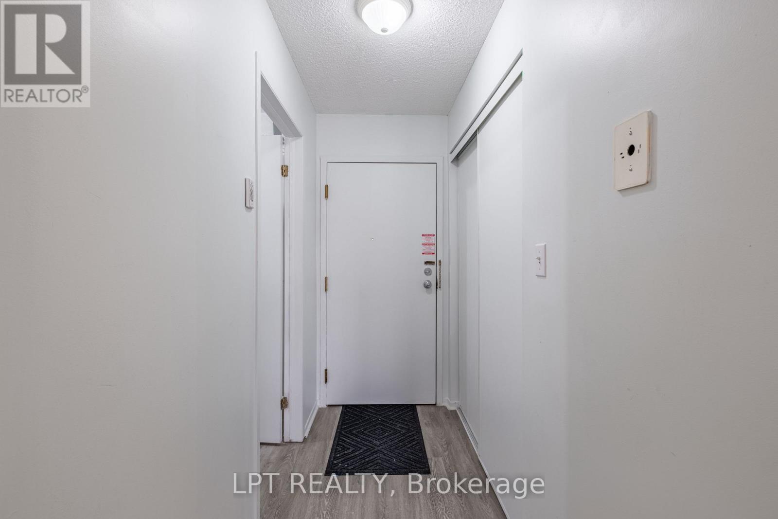 Photo 7 of 204 310 Kingsdale Avenue, Kingston ON