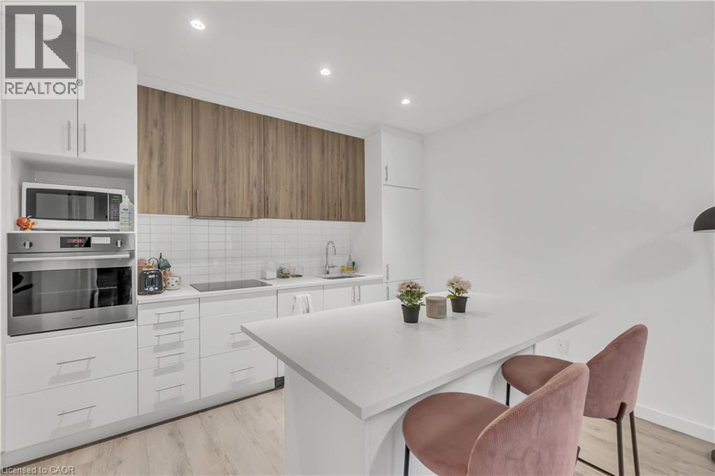 Photo 8 of 181 King Street S Unit 1408, Waterloo ON