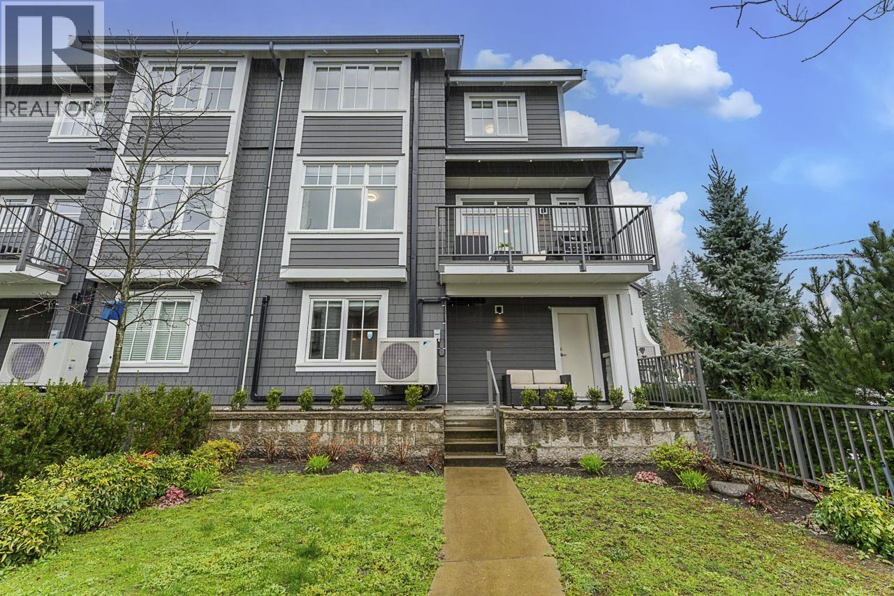 Photo 4 of 120 1290 Mitchell Street, Coquitlam BC