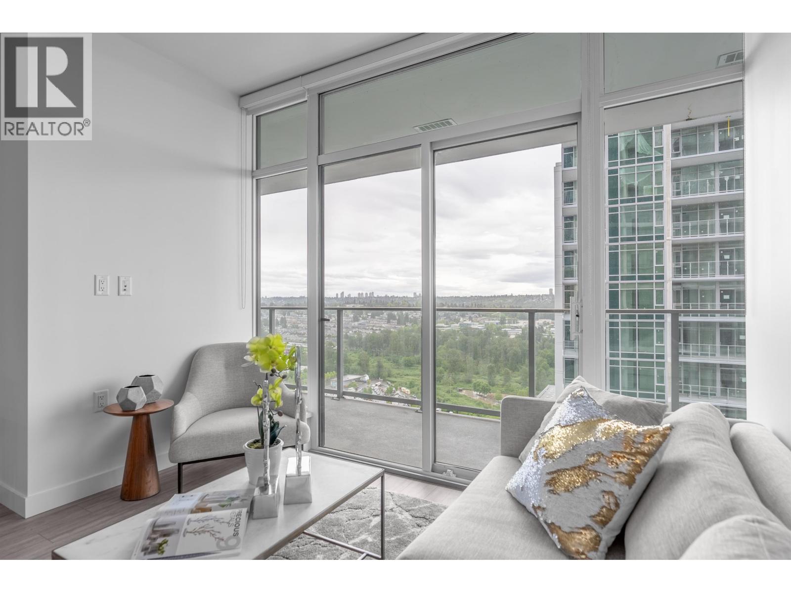 Photo 8 of 2702 2311 Beta Avenue, Burnaby BC