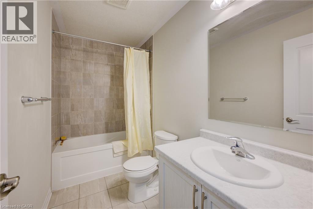Photo 12 of 25 Isherwood Avenue Unit A 1, Cambridge ON