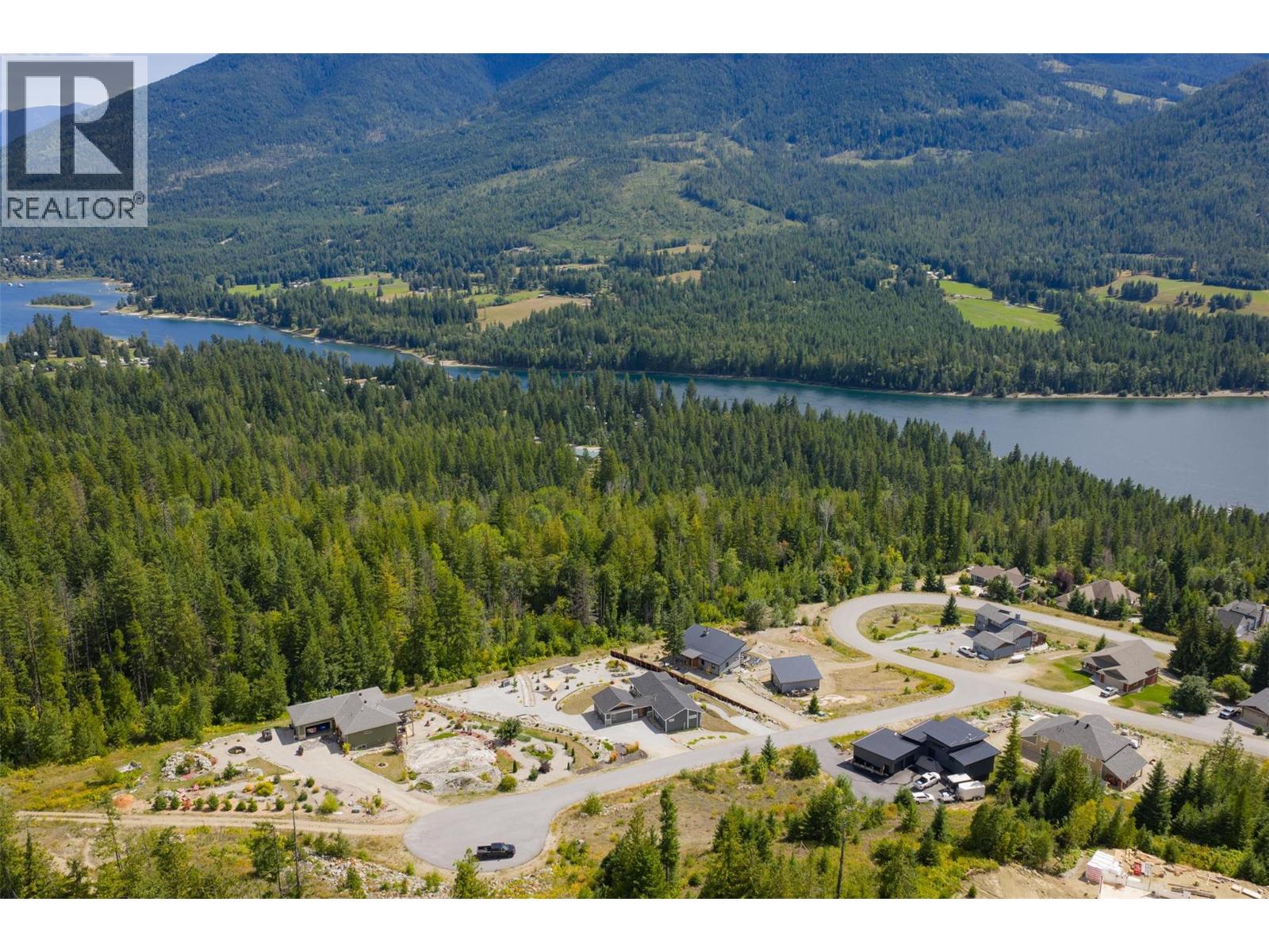 Photo 18 of 431 Buriview Drive, Nelson BC