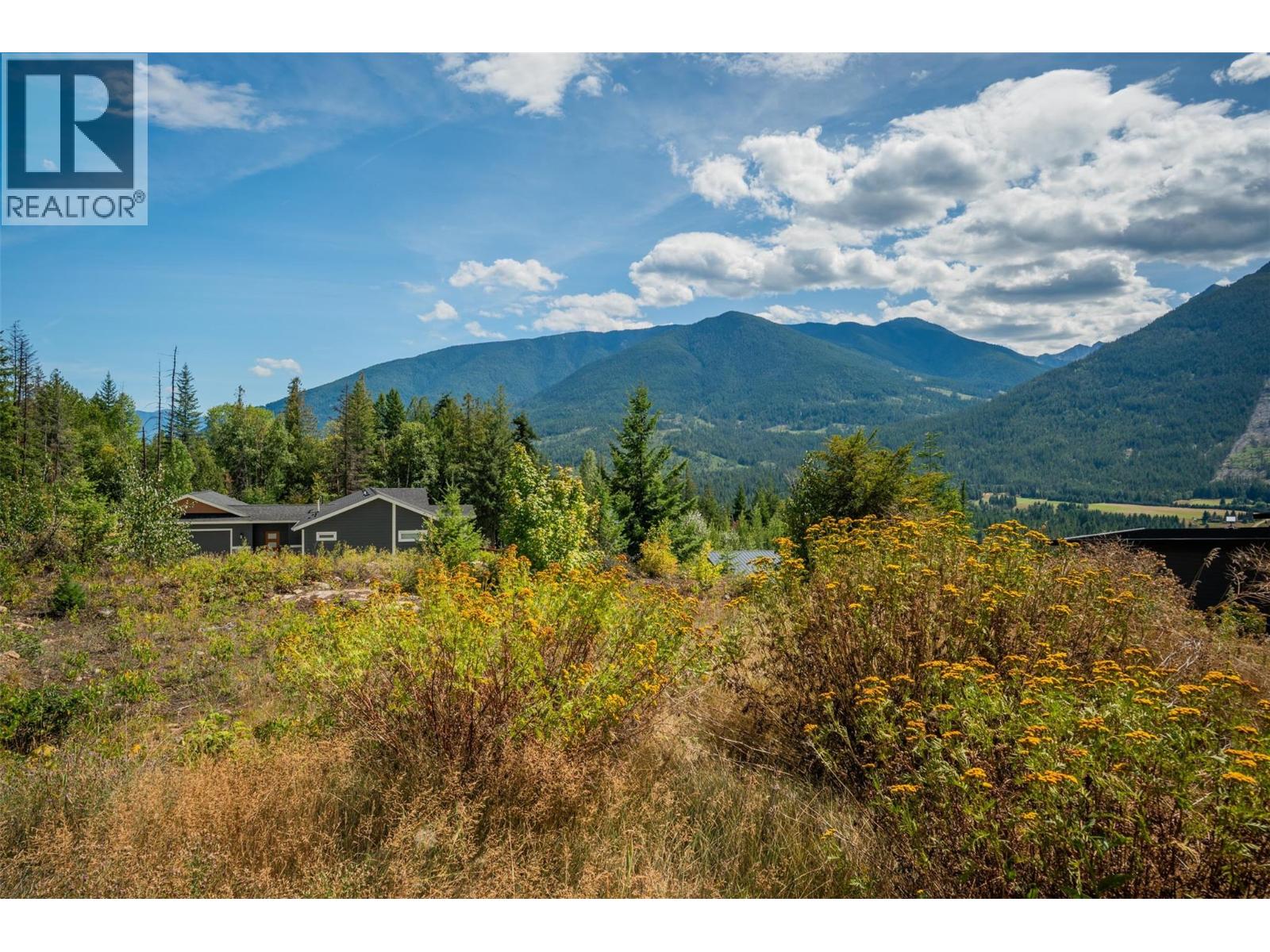 Photo 5 of 431 Buriview Drive, Nelson BC