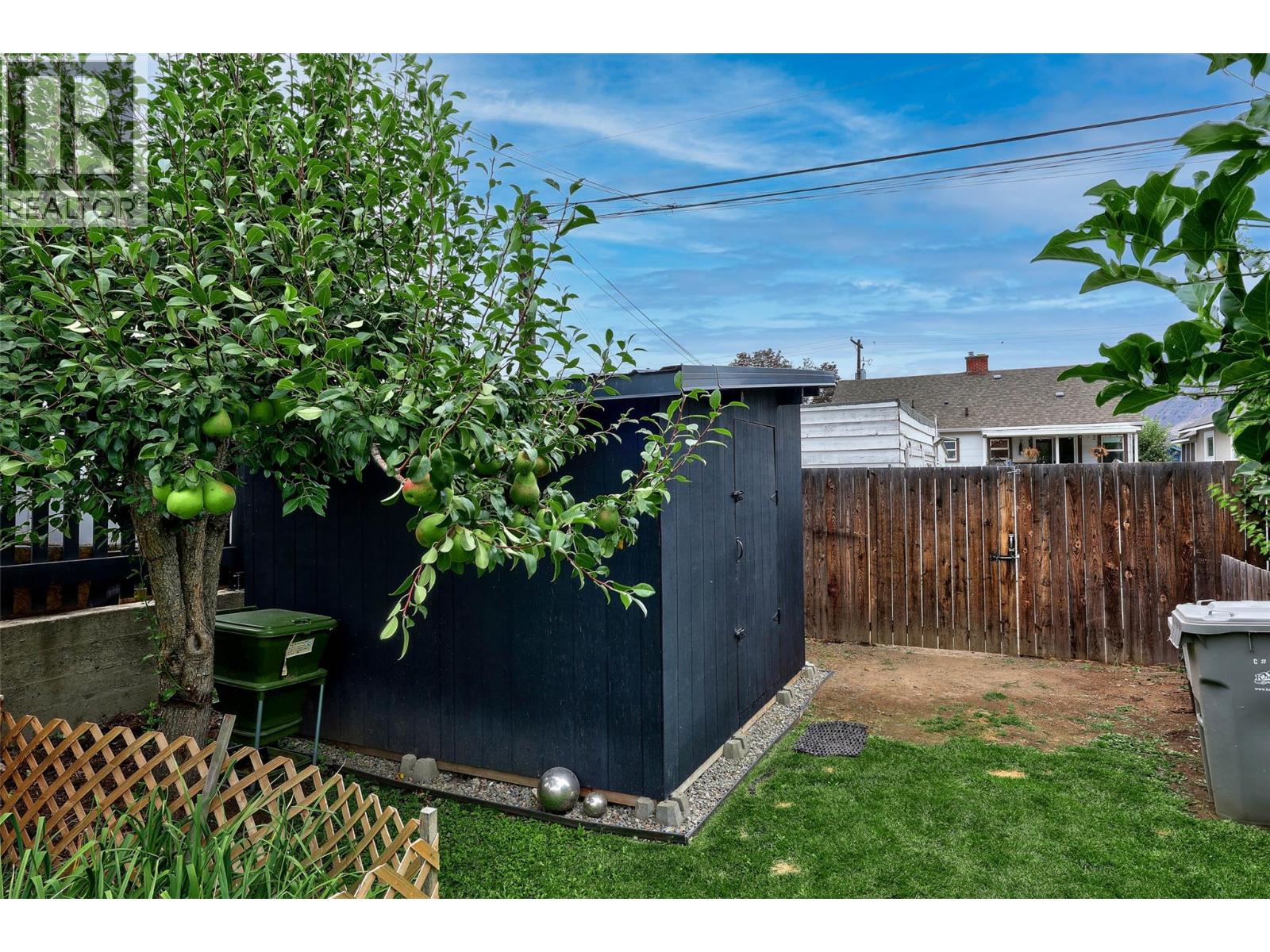 Photo 11 of 838 Nicola Street, Kamloops BC