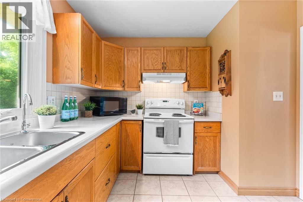 Photo 21 of 1023 West River Road, Cambridge ON
