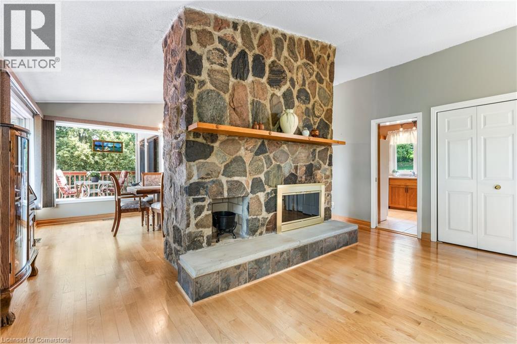 Photo 18 of 1023 West River Road, Cambridge ON
