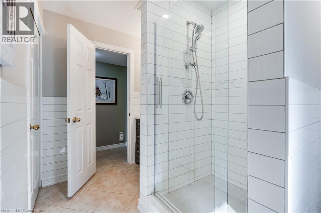 Photo 37 of 1023 West River Road, Cambridge ON