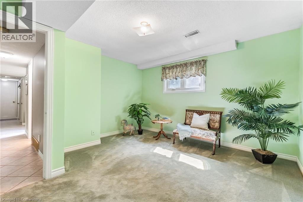 Photo 34 of 1023 West River Road, Cambridge ON