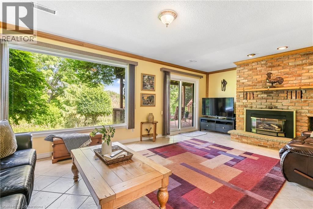 Photo 32 of 1023 West River Road, Cambridge ON
