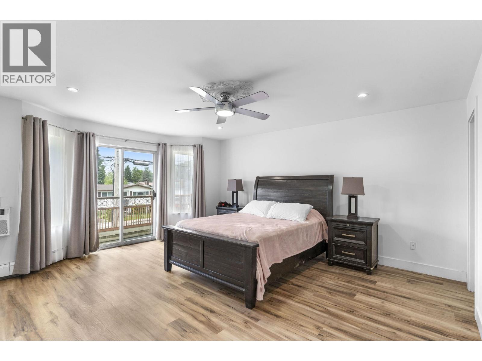 Photo 33 of 996 Duthie Avenue, Burnaby BC