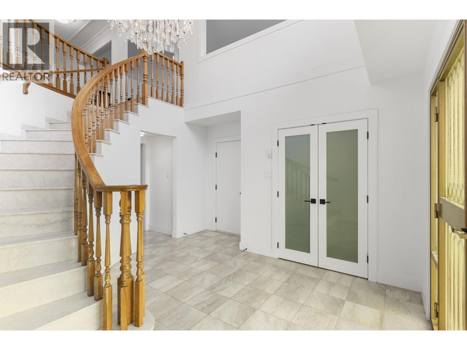 Photo 6 of 996 Duthie Avenue, Burnaby BC