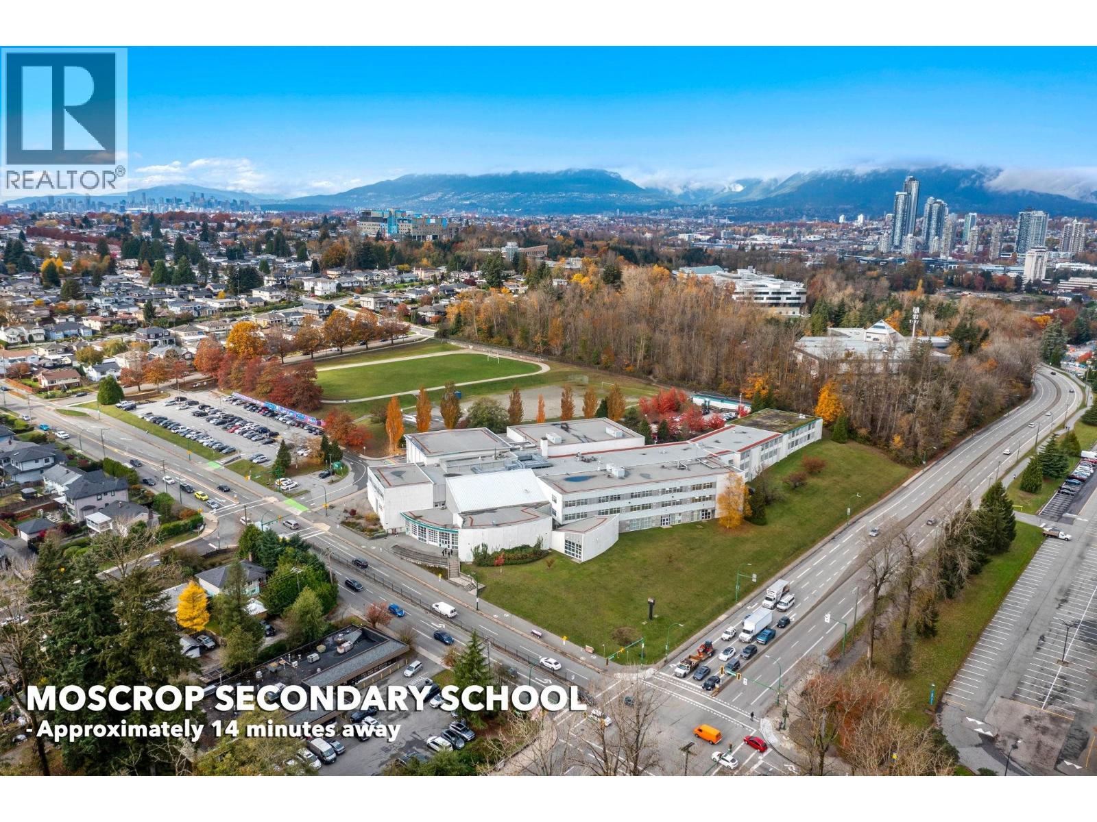 Photo 3 of 996 Duthie Avenue, Burnaby BC