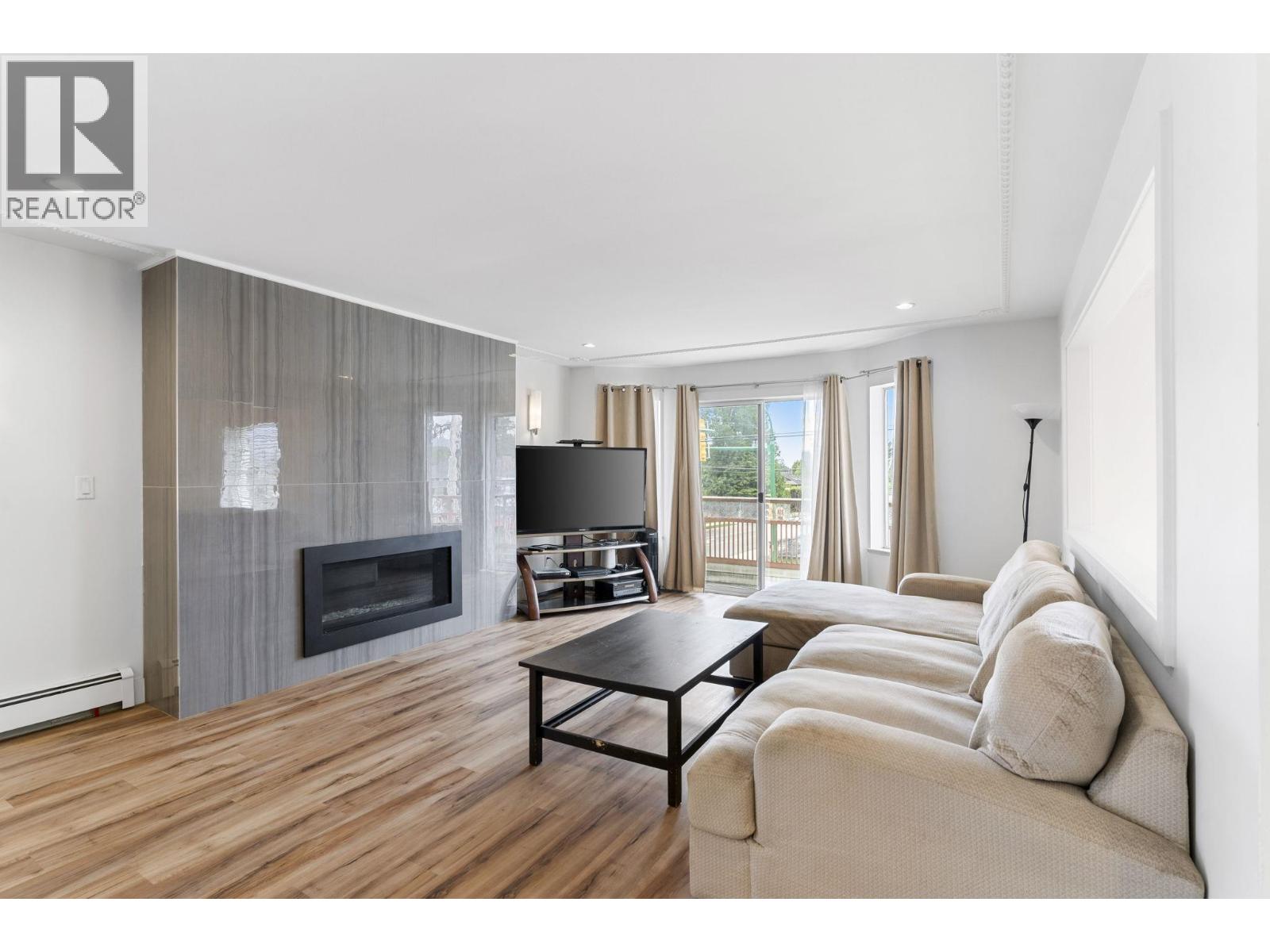 Photo 37 of 996 Duthie Avenue, Burnaby BC