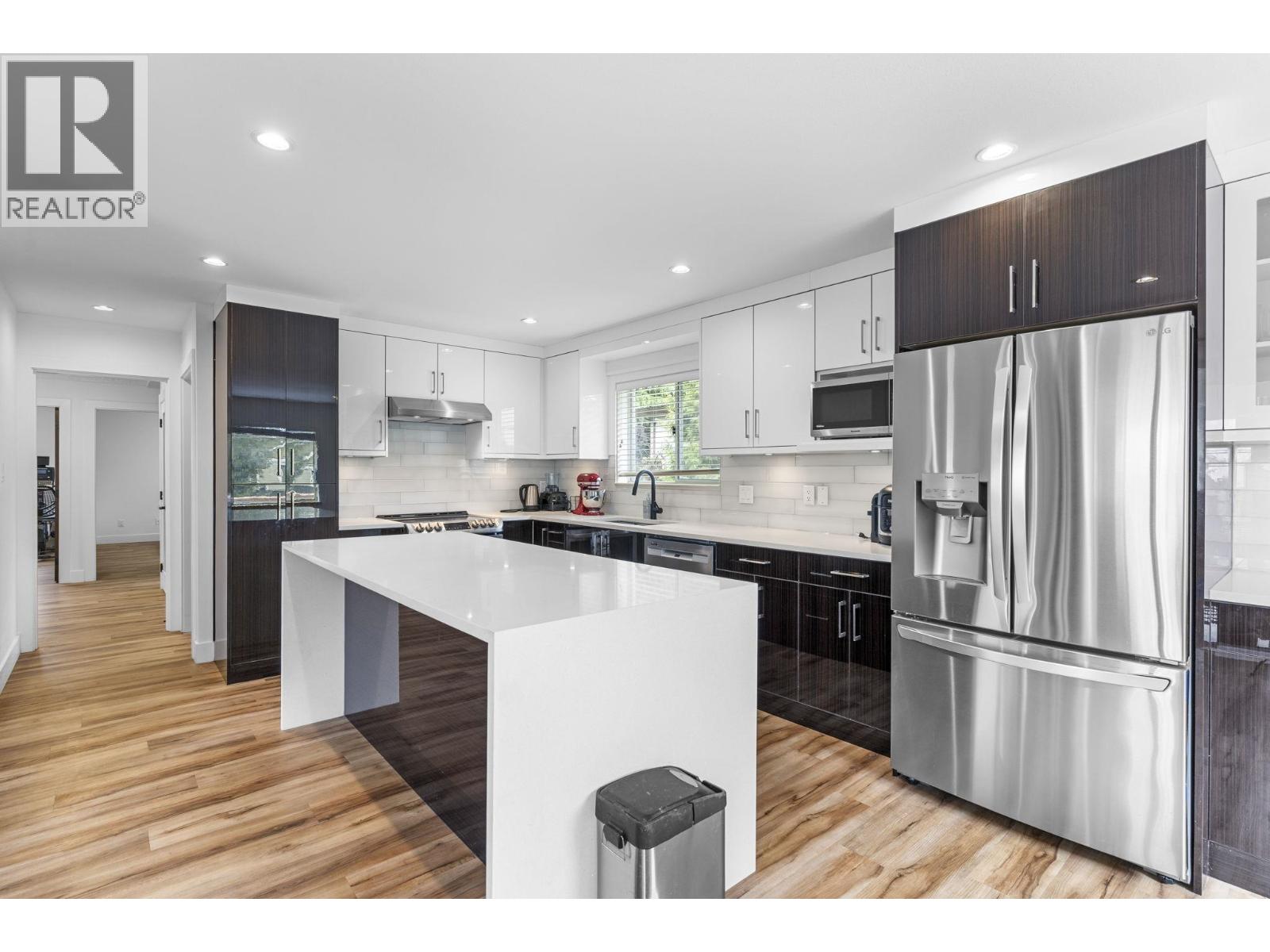 Photo 36 of 996 Duthie Avenue, Burnaby BC