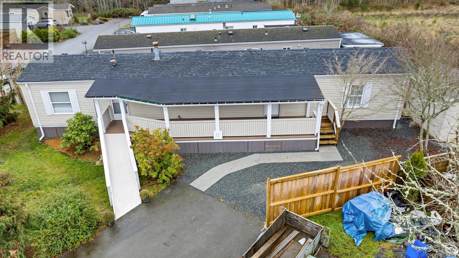 Photo 13 of 32 7021 Grant Rd, Sooke BC