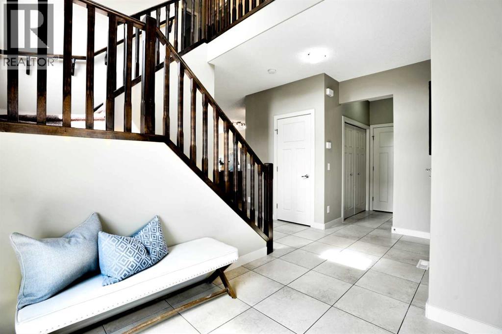 Single Family House for Sale in  Everhollow Street SW Evergreen Calgary 