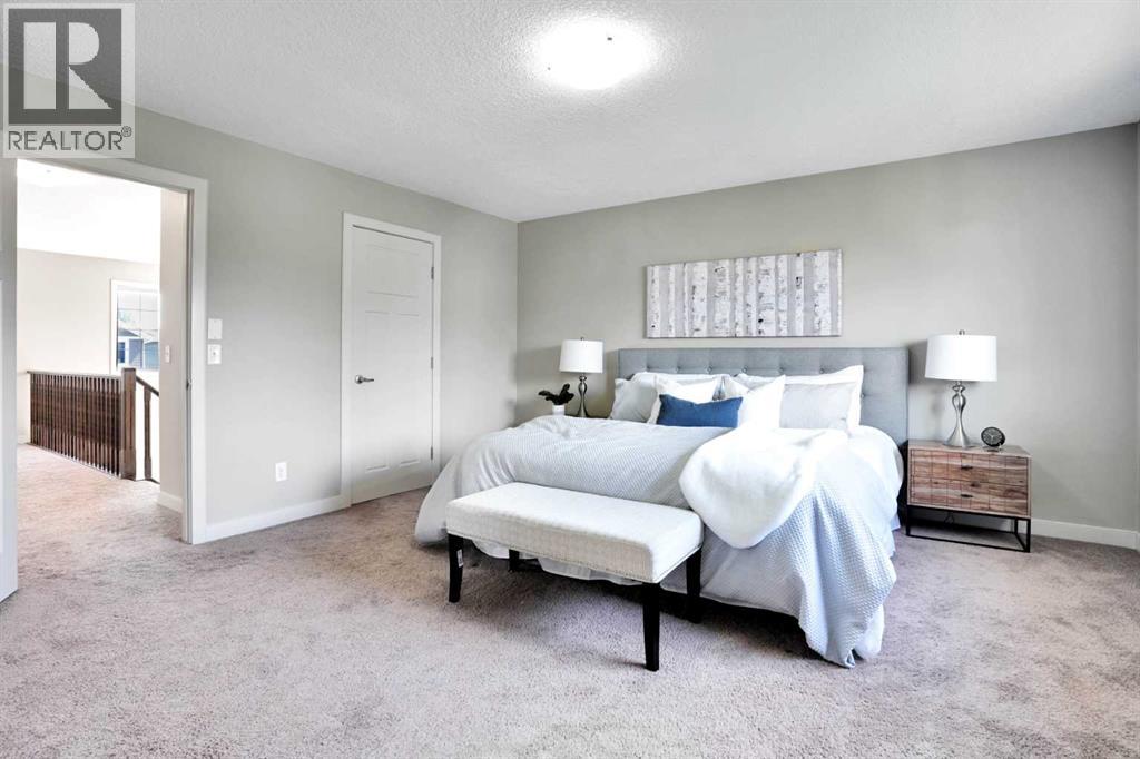Single Family House for Sale in  Everhollow Street SW Evergreen Calgary 