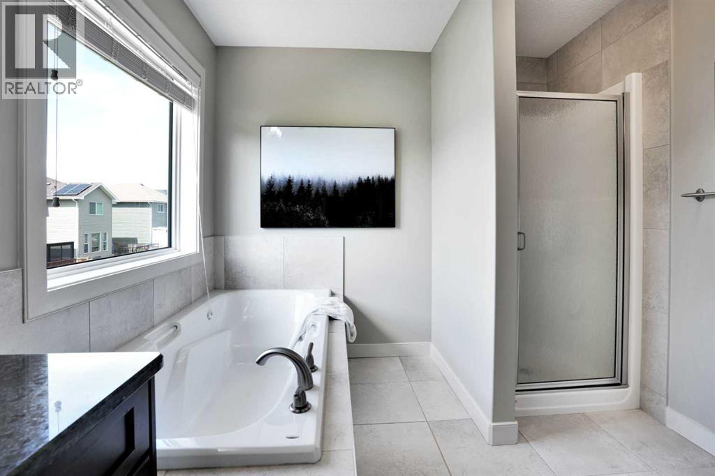 Single Family House for Sale in  Everhollow Street SW Evergreen Calgary 