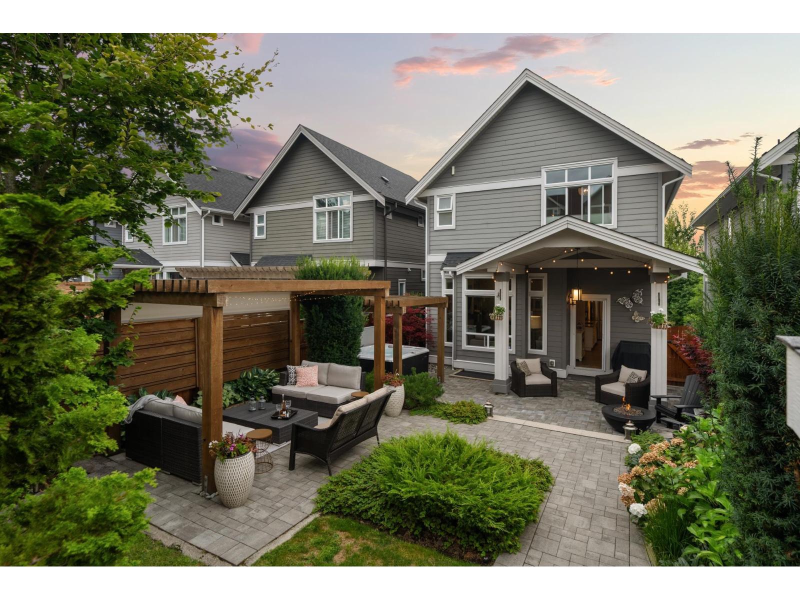 Photo 1 of 15868 Mountain View Drive, Surrey BC
