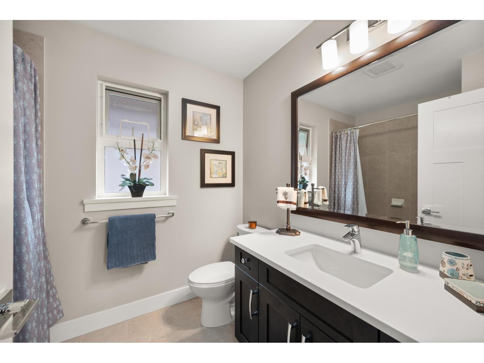 Photo 21 of 15868 Mountain View Drive, Surrey BC