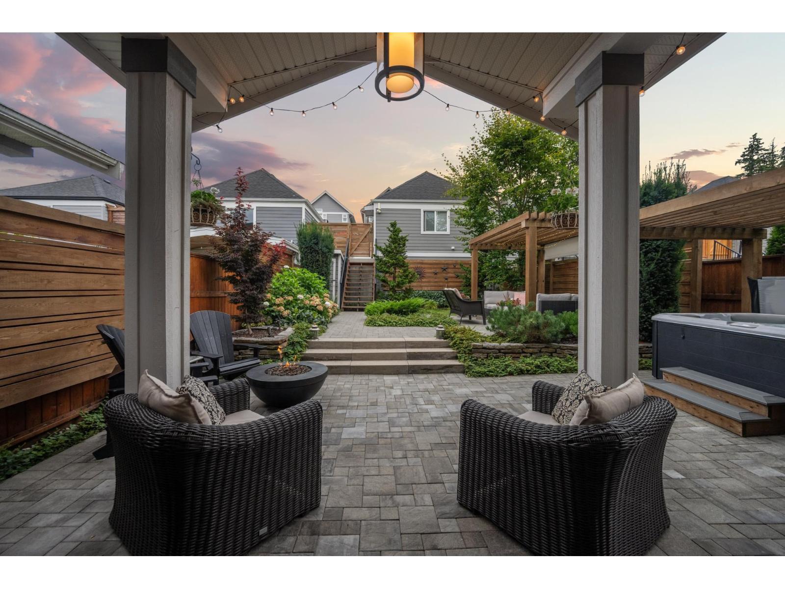 Photo 30 of 15868 Mountain View Drive, Surrey BC