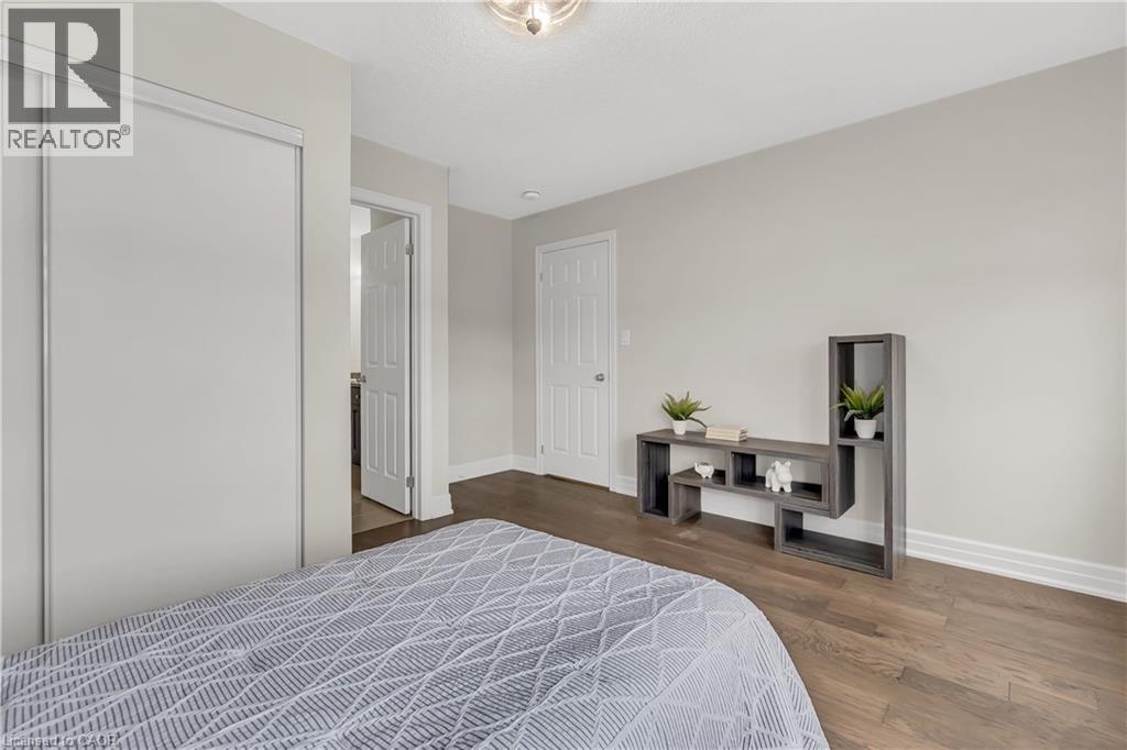 Photo 42 of 214 Blair Creek Drive, Kitchener ON