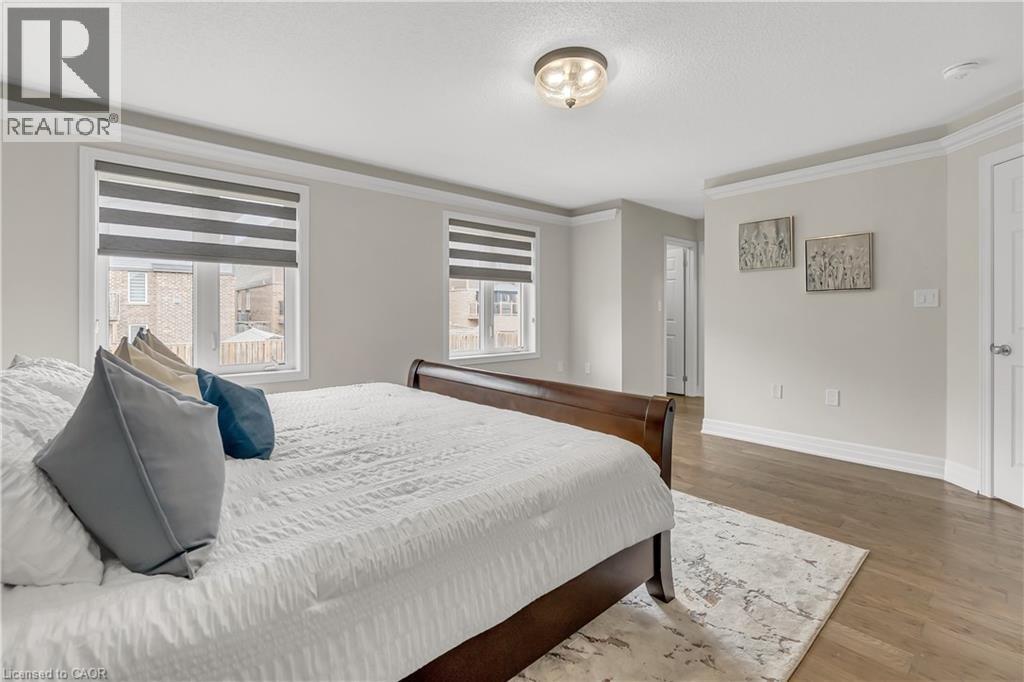 Photo 18 of 214 Blair Creek Drive, Kitchener ON