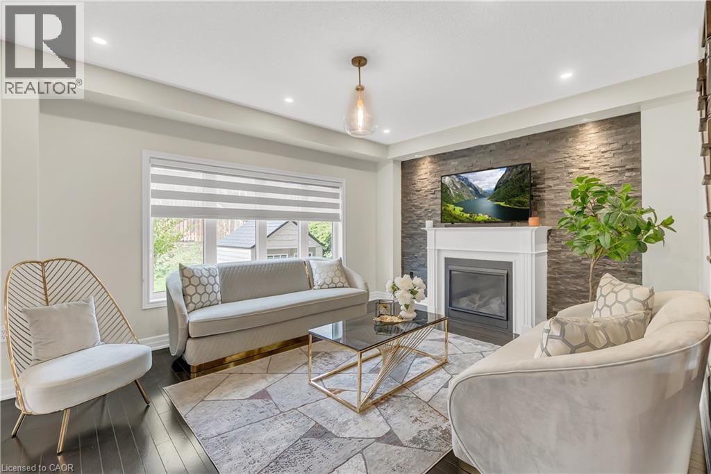 Photo 2 of 214 Blair Creek Drive, Kitchener ON