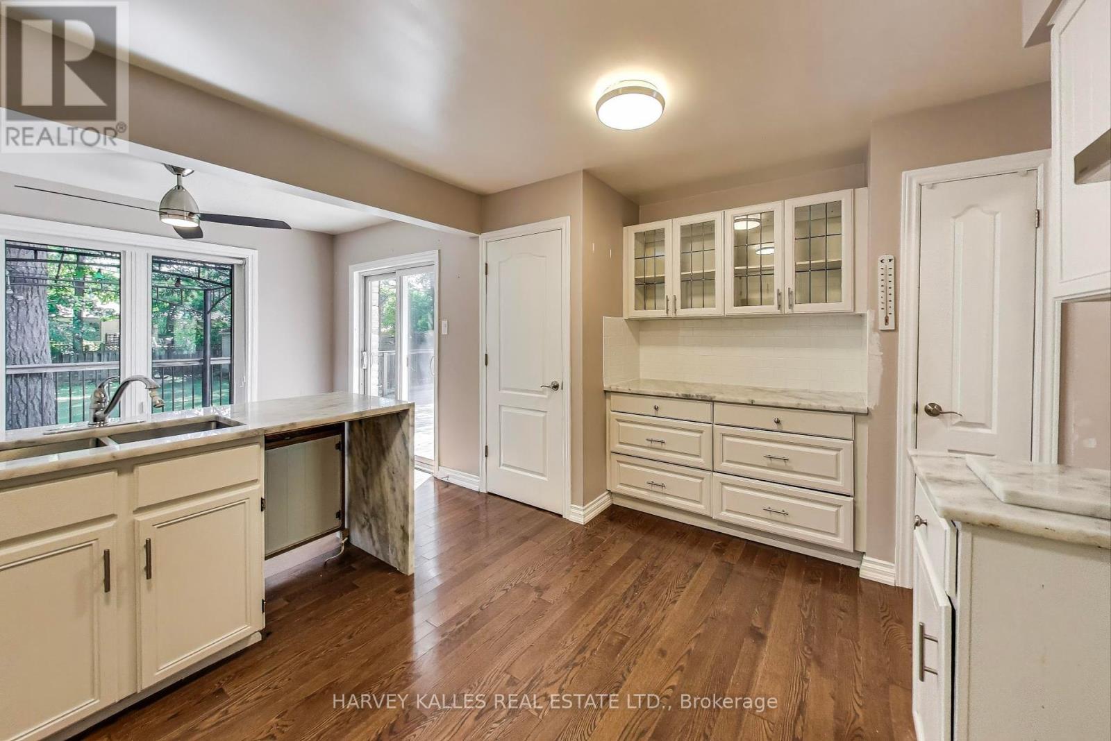 Photo 44 of 197 Park Avenue, East Gwillimbury ON