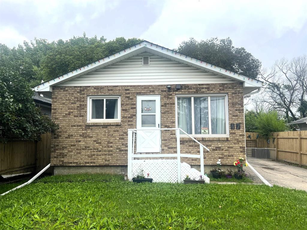 Photo 1 of 47 Dundurand Avenue, Winnipeg MB