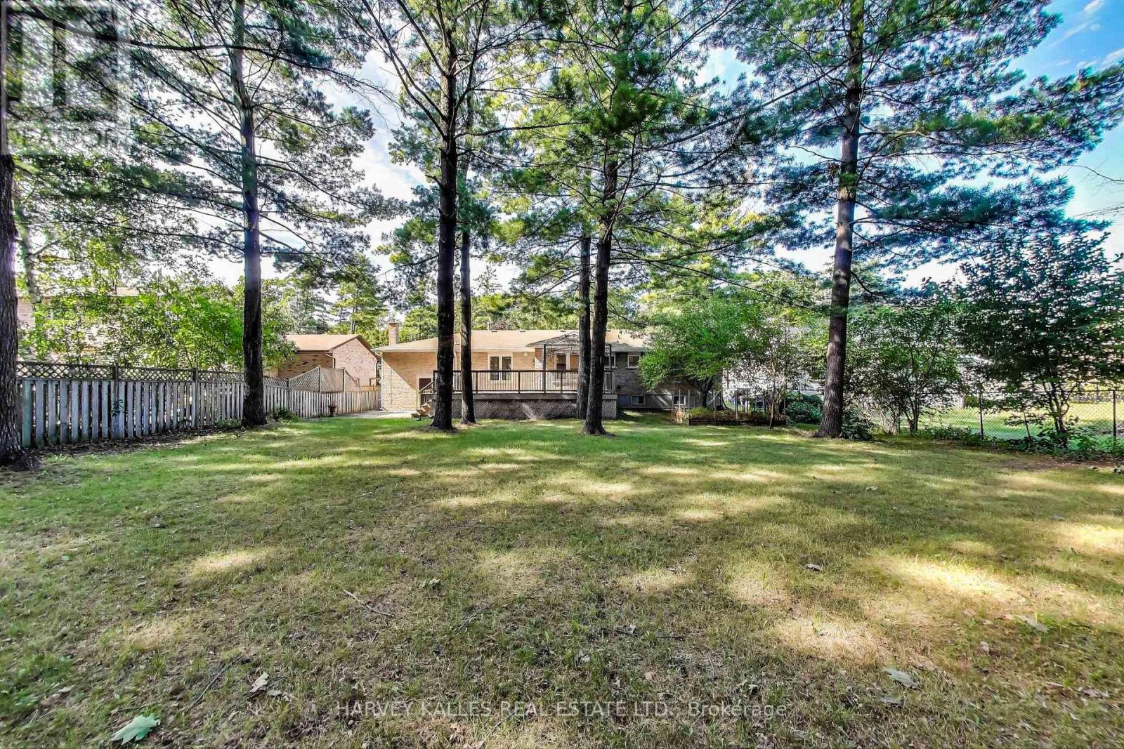 Photo 41 of 197 Park Avenue, East Gwillimbury ON