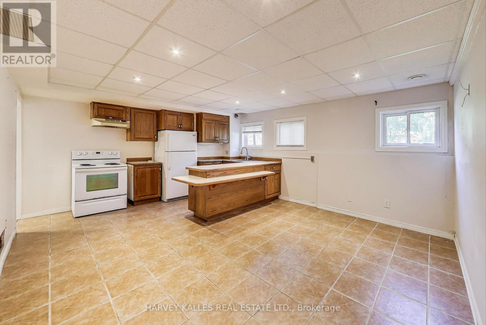 Photo 16 of 197 Park Avenue, East Gwillimbury ON
