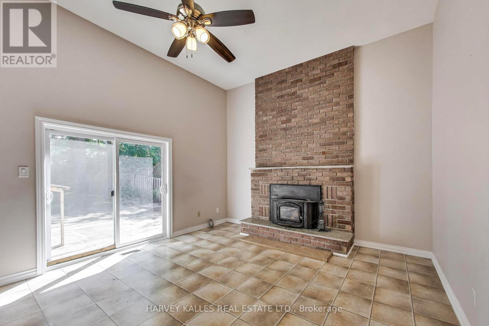 Photo 47 of 197 Park Avenue, East Gwillimbury ON