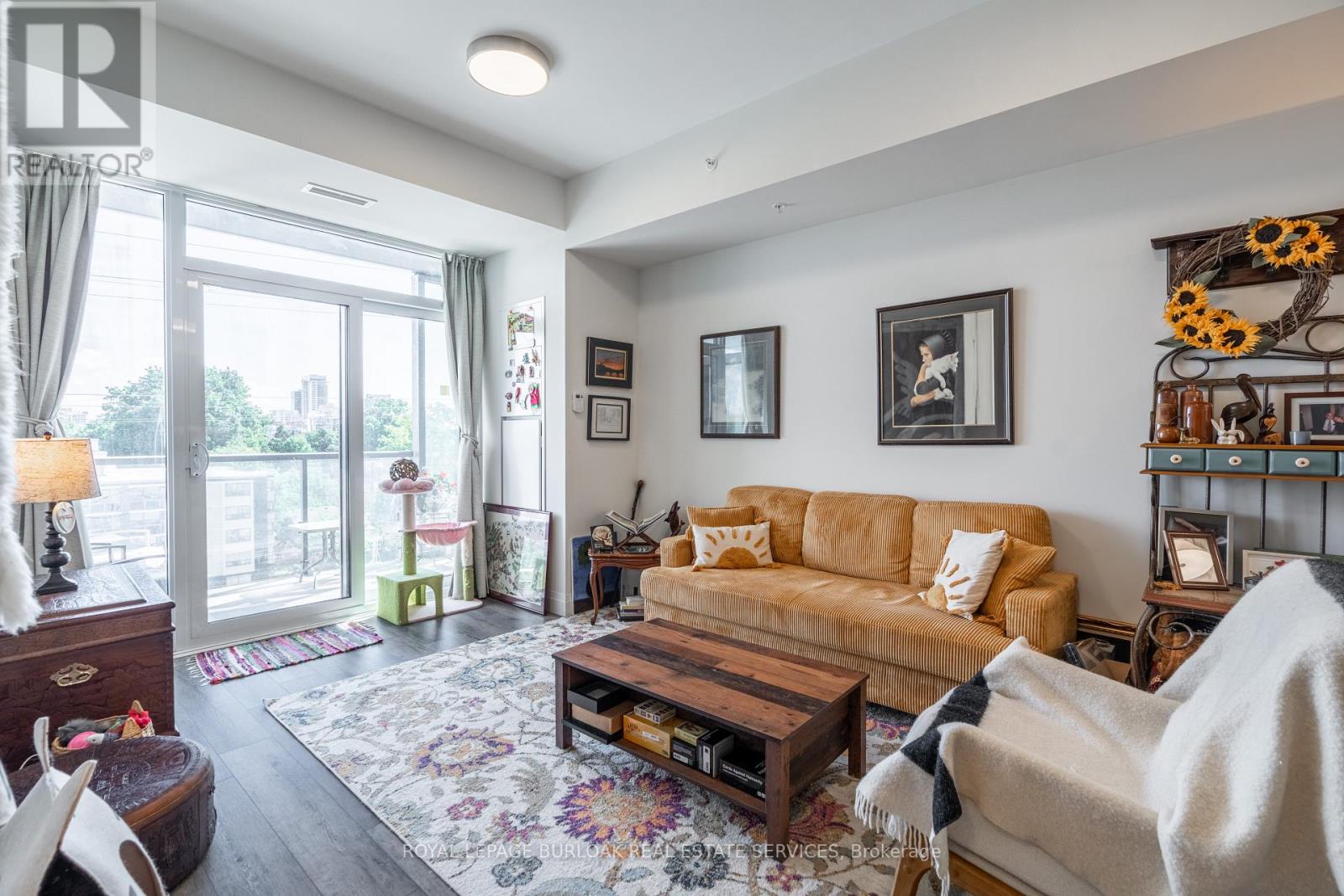 Photo 17 of 604 500 Brock Avenue, Burlington ON