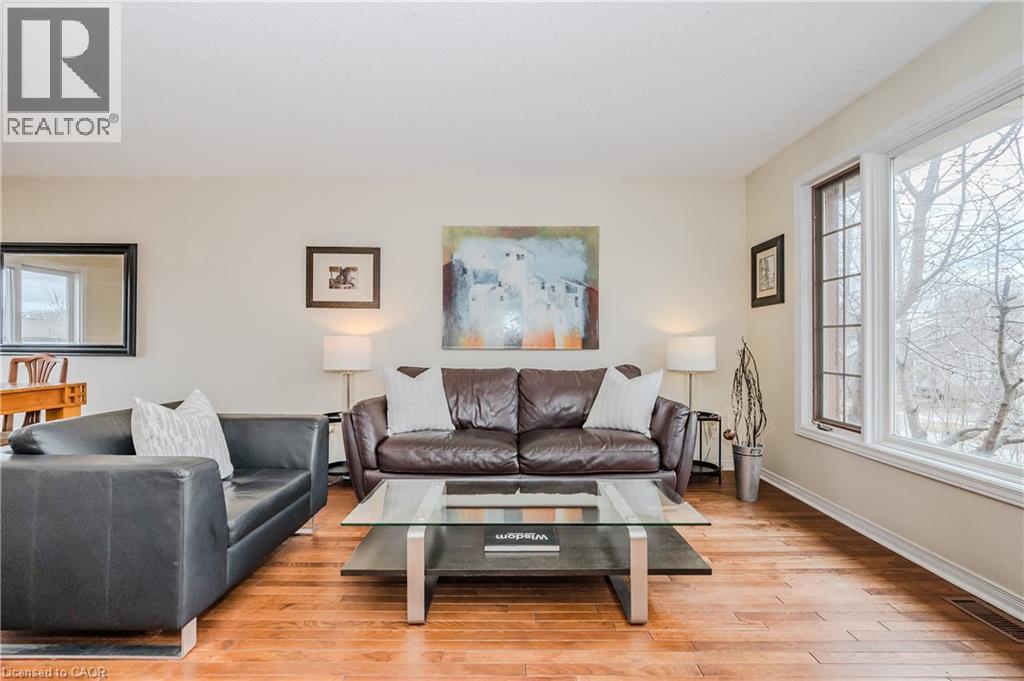 Photo 10 of 26 Brazolot Drive, Guelph ON