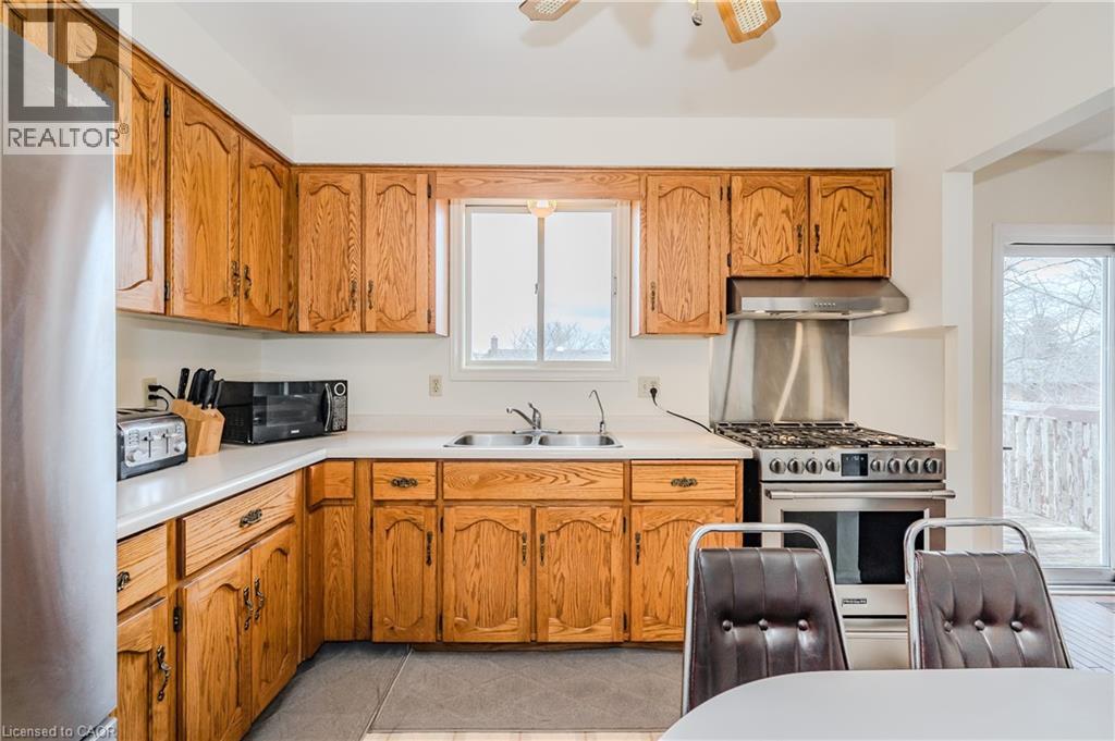 Photo 40 of 26 Brazolot Drive, Guelph ON