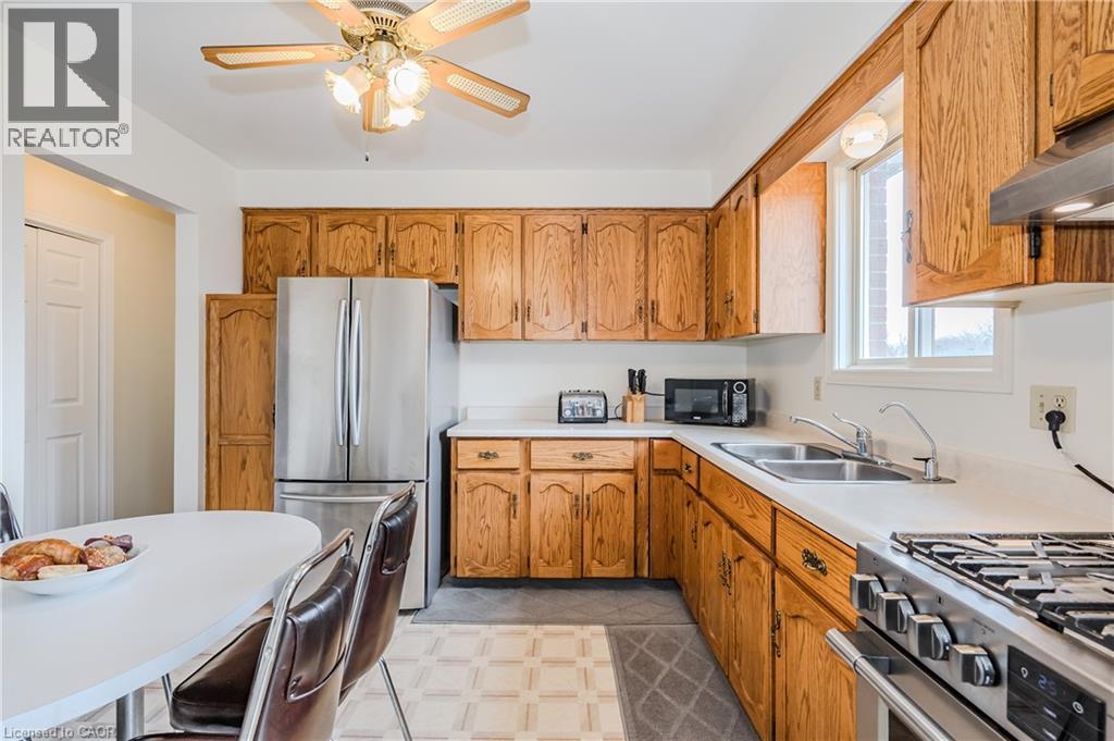 Photo 2 of 26 Brazolot Drive, Guelph ON