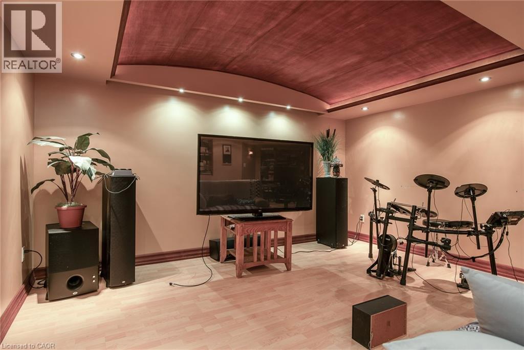 Photo 28 of 11 Apple Ridge Drive, Kitchener ON
