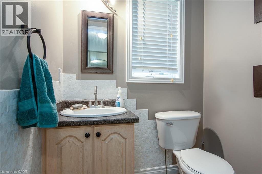 Photo 22 of 11 Apple Ridge Drive, Kitchener ON
