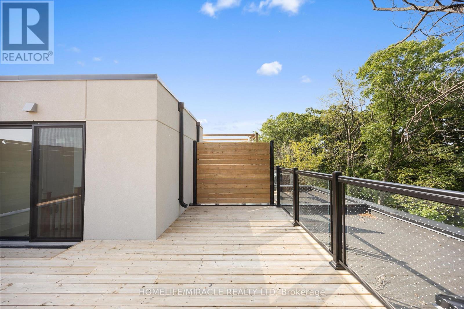 Photo 28 of 9 174 Clonmore Drive, Toronto ON
