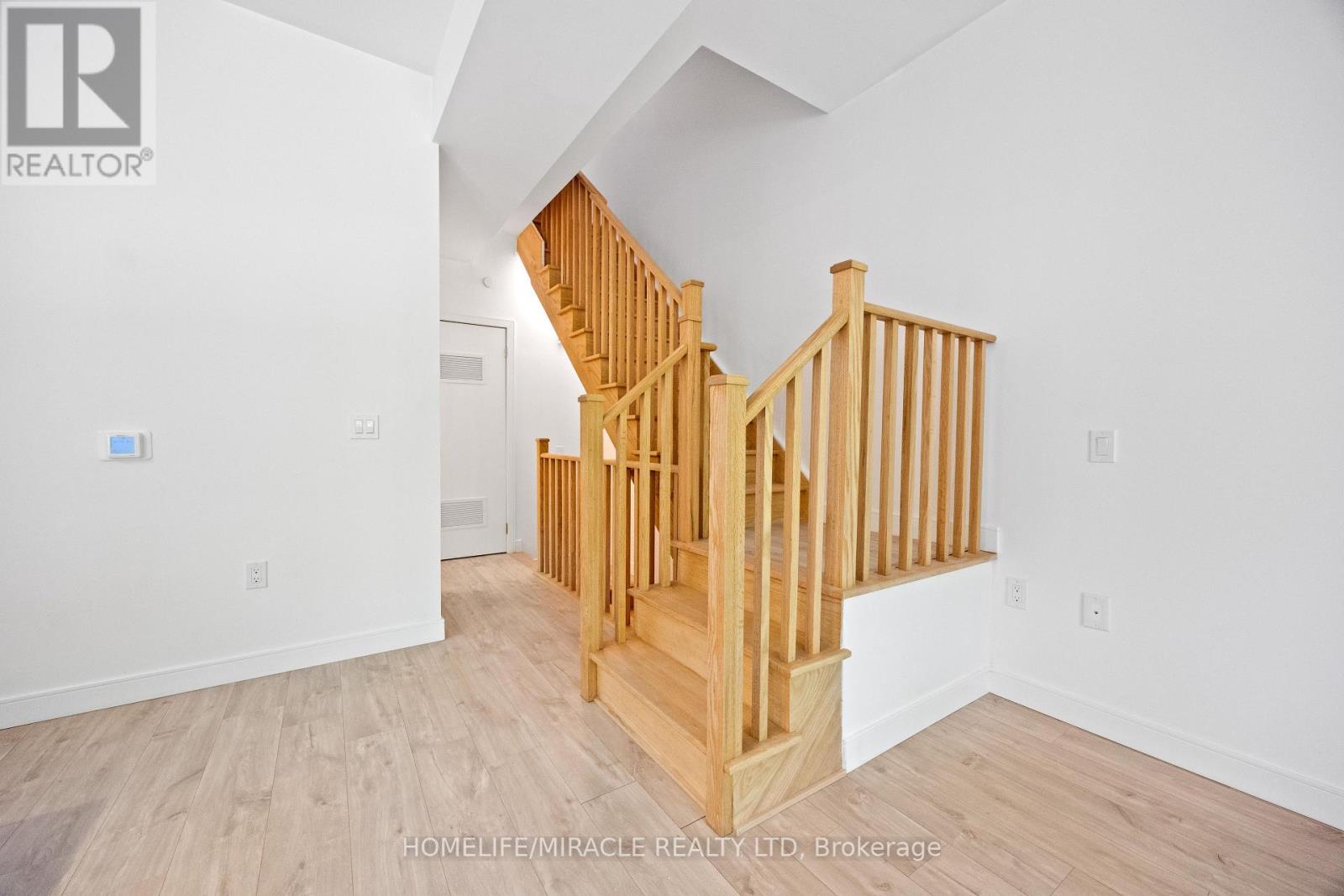 Photo 45 of 9 174 Clonmore Drive, Toronto ON