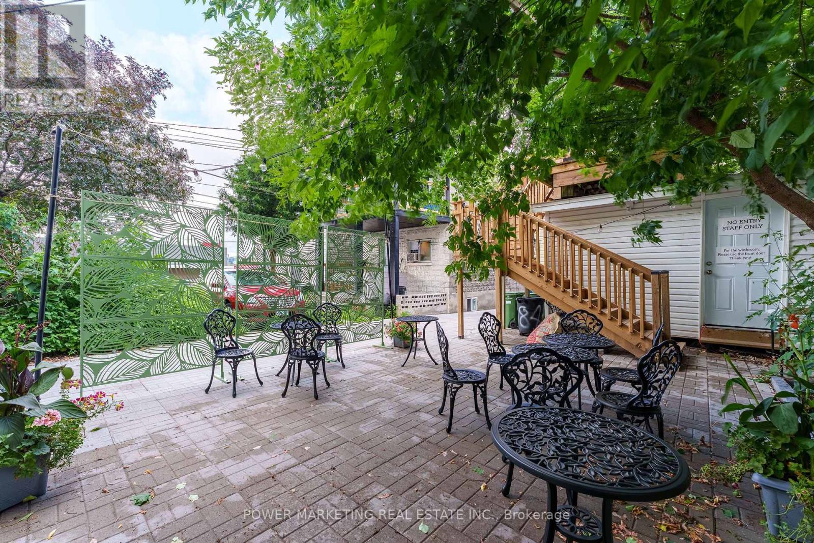Photo 3 of 684 Bronson Avenue, Ottawa ON