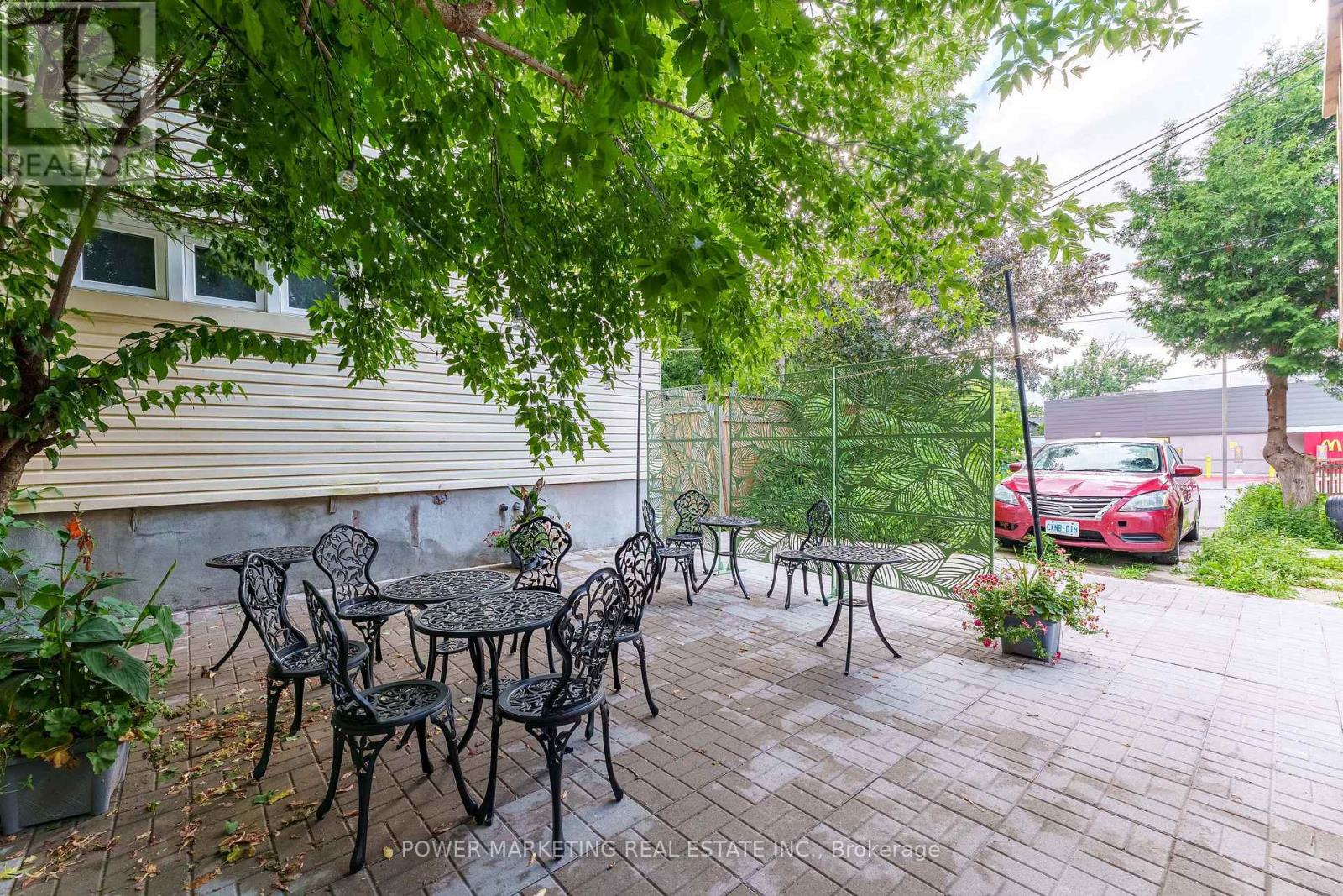 Photo 7 of 684 Bronson Avenue, Ottawa ON