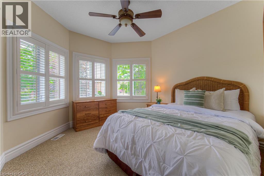 Photo 28 of 22 Orchard Way, New Hamburg ON