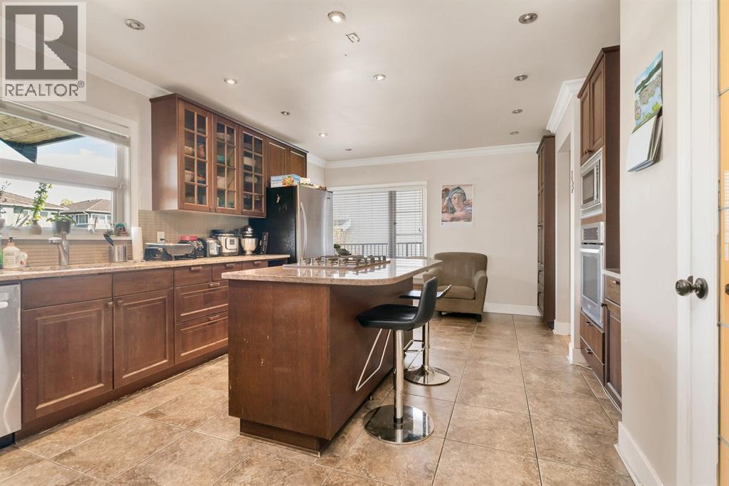 Photo 7 of 6895 Curtis Street, Burnaby BC